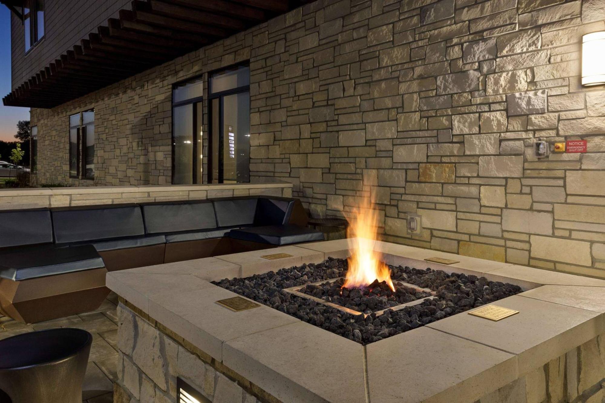 Springhill Suites By Marriott Topeka Southwest Luaran gambar